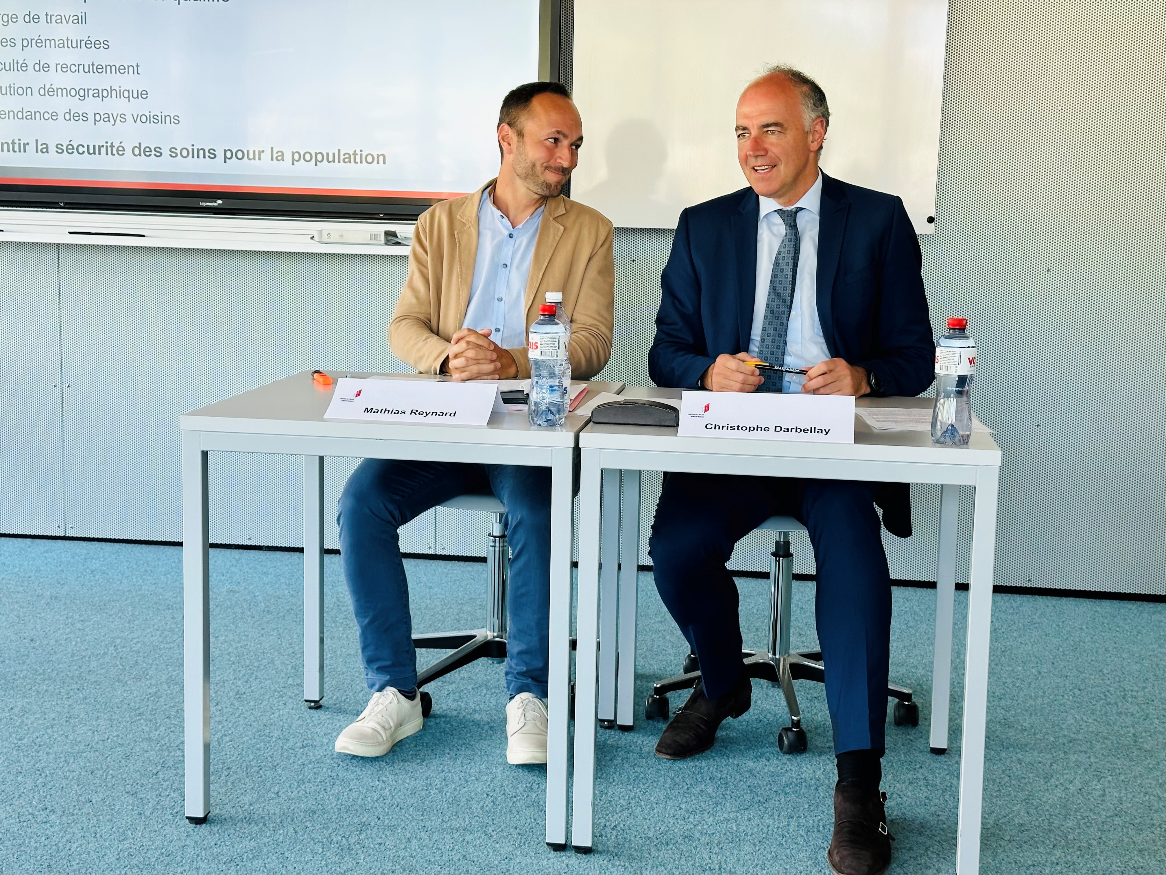 Le canton du Valais investit plus de 40 millions pour améliorer les conditions de travail du personnel soignant et du personnel enseignant